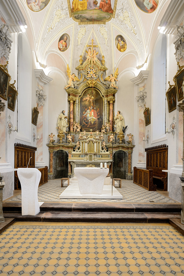 Kircheneinrichtungen